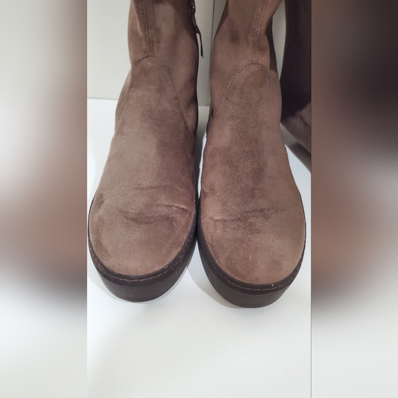 Stuart Weitzman 'Playtime' Over The Knee Boot - Picture 4 of 13